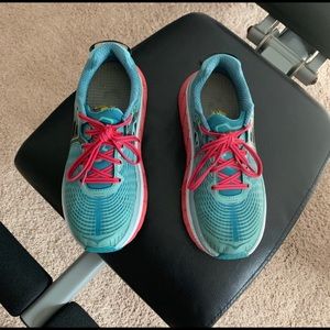 Hoka One One - Gaviota